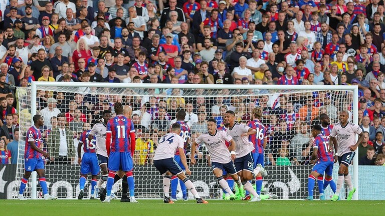 Arsenal kick off their first Premier League win with victory over Crystal Palace