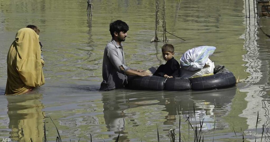 The UAE begins operating an air bridge of aid to Pakistan