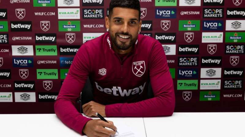 West Ham sign Italian defender Emerson from Chelsea