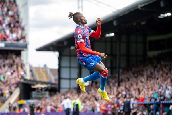 Crystal Palace defeated Aston Villa thanks to Zaha’s performance.