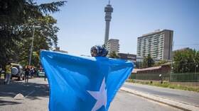 Due to an armed incident in Mogadishu, the Somali parliament postpones its plenary session.