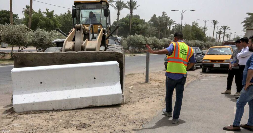 Special for Iraq.. Baghdad is suffocating with concrete barriers again