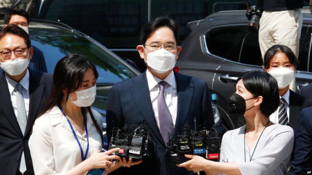 South Korea to Pardon Samsung’s Lee, Other Corporate Giants