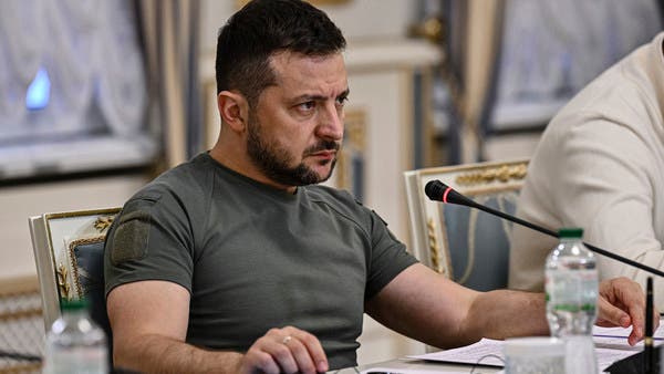 Zelensky meets with army chiefs to discuss “liberation” plans