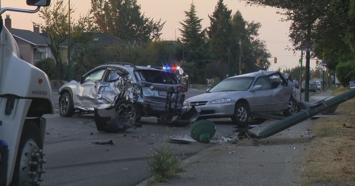 Driver flees crash on Vancouver’s Knight Street, 1 injured: police