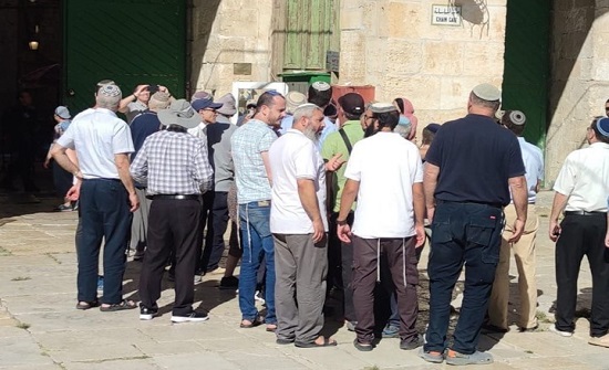 Incursions into Al-Aqsa and Al-Buraq Square… and the closure of the West Bank was imposed