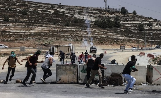 Two martyrs shot by the occupation in Ramallah and widespread confrontations (witness)