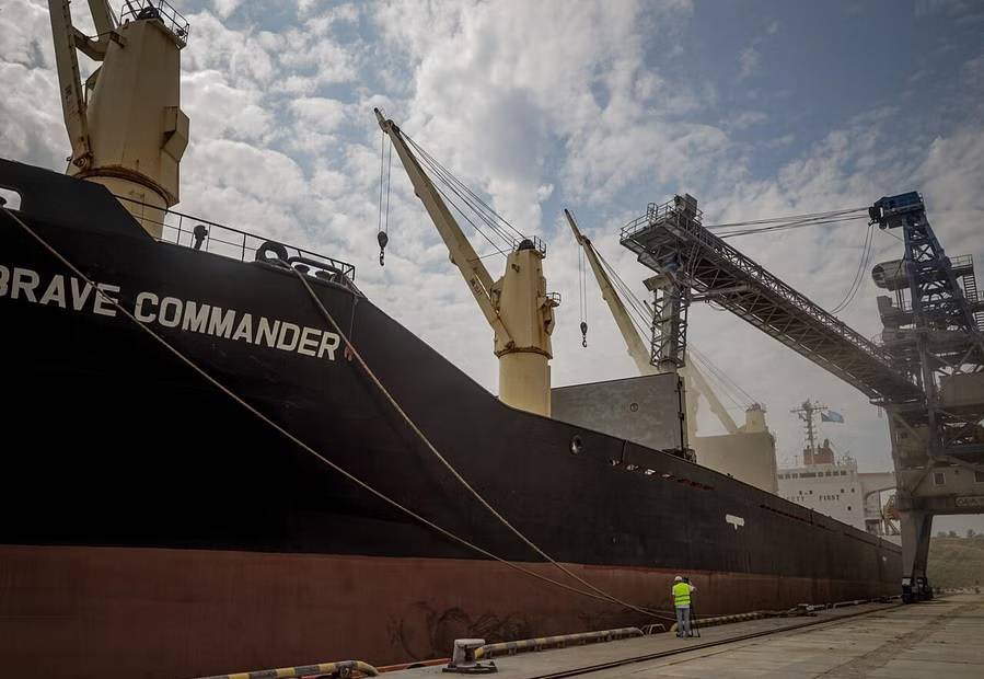 UN ship transports Ukrainian wheat to Somalia