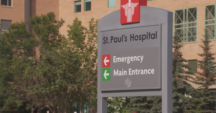 ‘I’m lost’: Saskatoon resident left stranded after clinics close doors to new patients