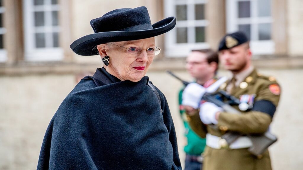 She stripped her grandchildren of their titles.. The Queen of Denmark regrets and does not change her mind