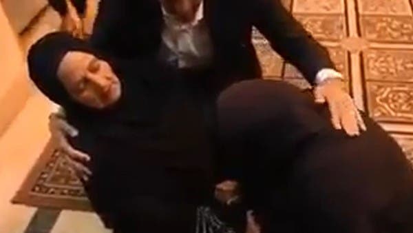 Hysterical joy.. Watch the first meeting of an Egyptian woman with her family after an absence of 50 years