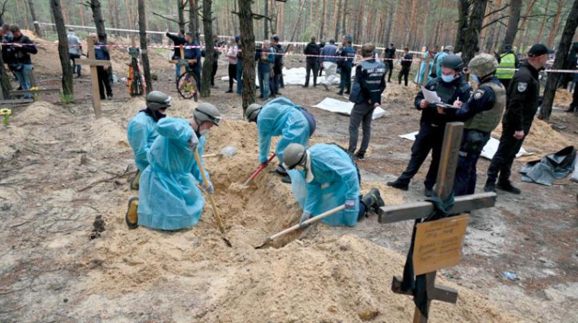 Reports: More mass graves discovered in eastern Ukraine