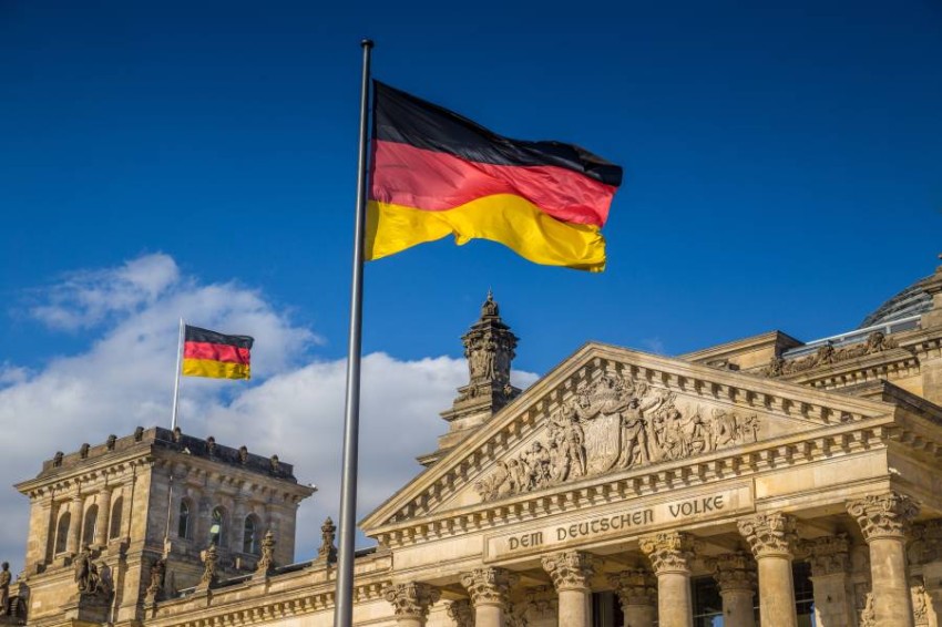 The German government expects the economy to stagnate by 0.4% next year