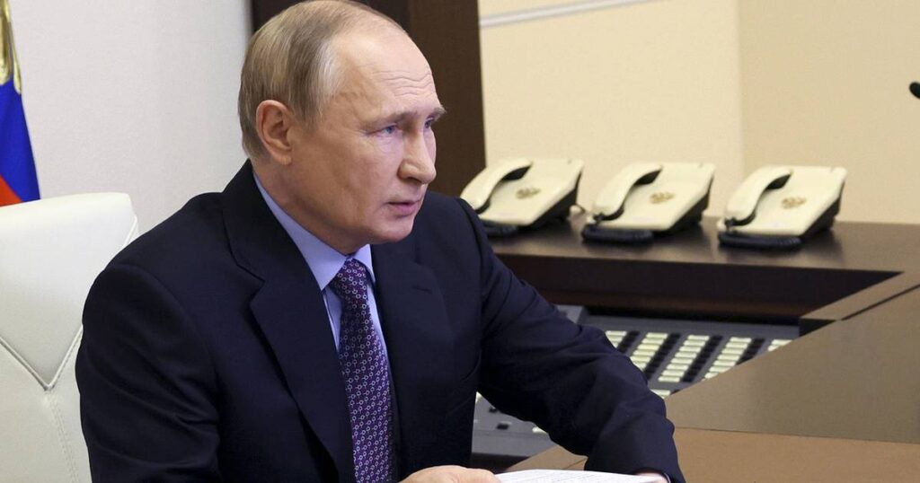 Putin ‘could lose power and perhaps his life’ over invasion