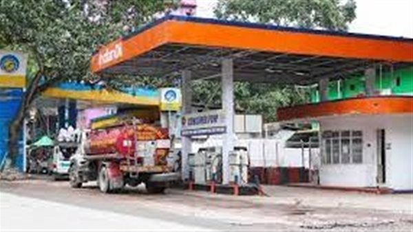 Falling demand for fuel in India raises fears of an economic recession