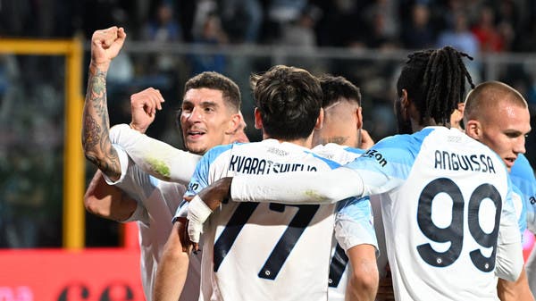 Napoli beat Cremonese to lead Serie A