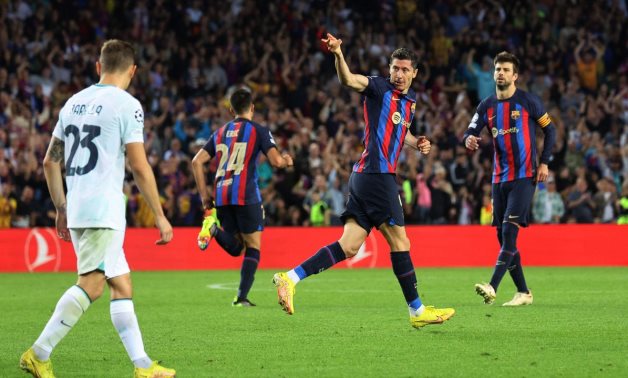 Lewandowski late show rescues Barca but early exit looms