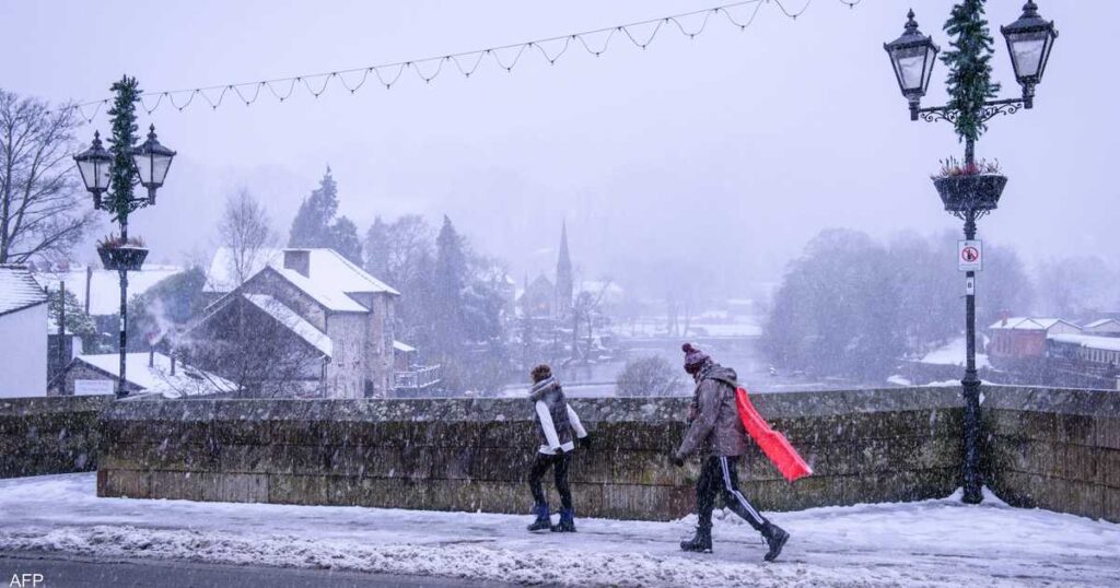 Fears of power outages pay the British to buy electrical generators