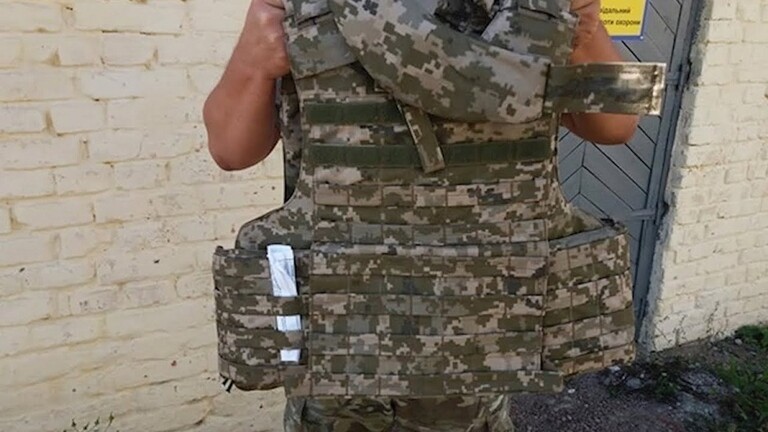 The Ukrainian army provides protective jackets made of soft plastic