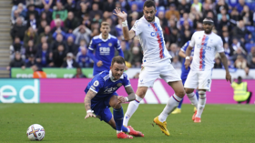 The English Premier League .. a disappointing negative tie between Leicester and Crystal Palace