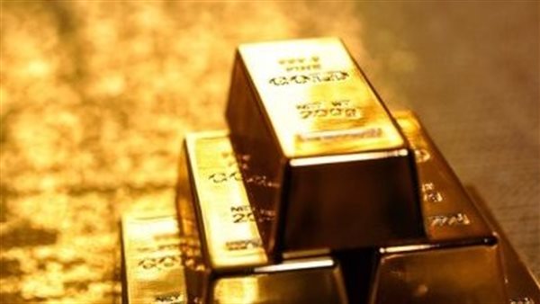 Gold rises globally at the beginning of its weekly dealings