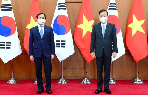 South Korea and Vietnam agree to upgrade relations to a “comprehensive strategic partnership”