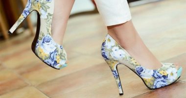 Wearing the heels for long hours may damage the nerves in the long run