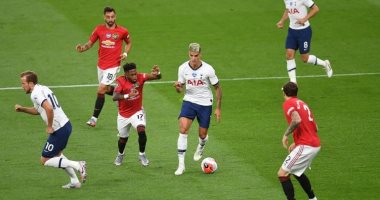 Manchester United hosts Tottenham at an exciting summit in the English Premier League