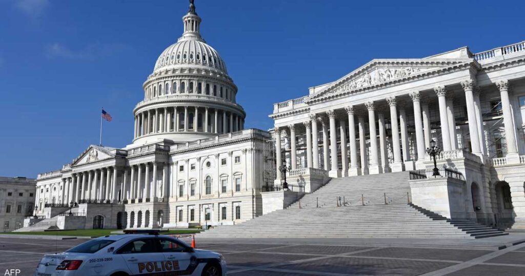 A man was arrested in the vicinity of the US Congress building .. He has weapons