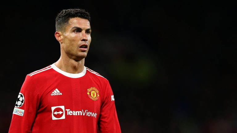 Ronaldo in response to his exclusion in United: I will continue to work to meet again