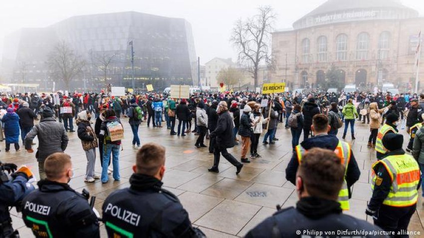 Thousands protest in Germany, demanding the support of energy prices