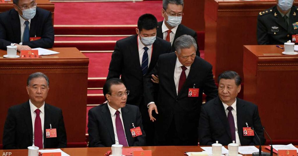 China reveals the reason for “withdrawing” the former president in front of the cameras