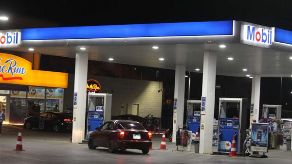 After the decision of the pricing committee .. Learn about gasoline prices today, Saturday