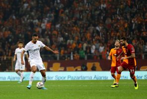 Coca leads his team Alane Spor to a tie with Galatasaray in the Turkish League