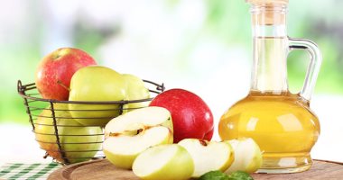 Apple cider vinegar helps to reduce the blood glucose level