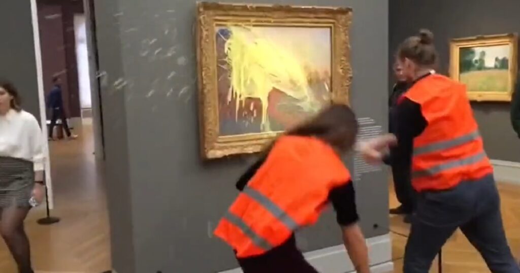 Climate protesters throw mashed potatoes at Monet painting