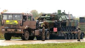 The arrival of the first convoy of French armored vehicles to Romania