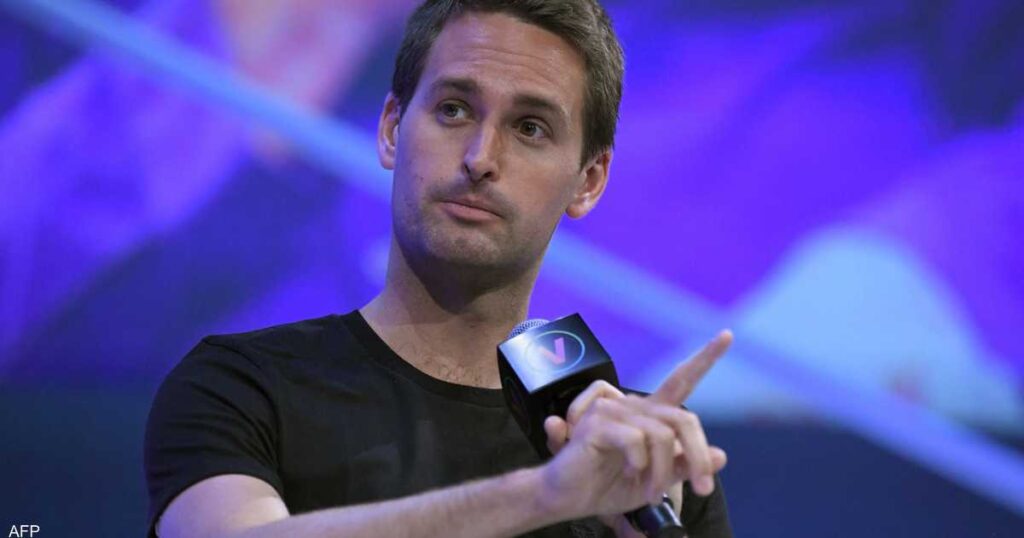 In one year, the founder of “Snap” loses more than 80 percent of his wealth