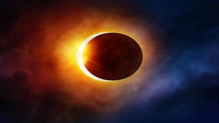 The first image of the eclipse of the sun .. This is the last Egyptian city you see