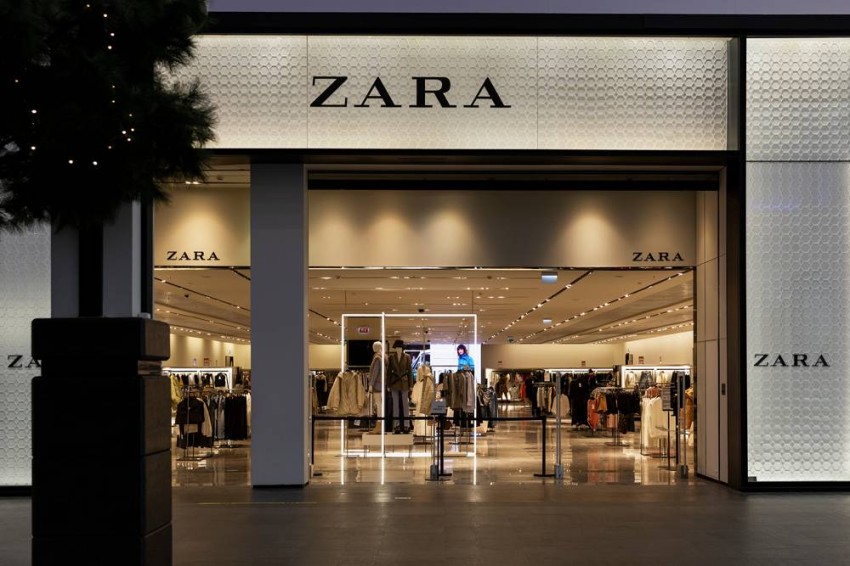 Zara for clothes agree to sell its operations in Russia to Deir Group