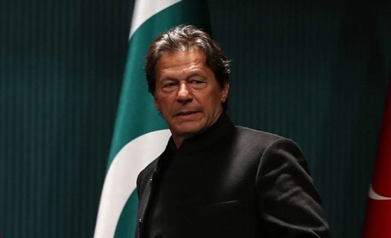 Imran Khan announces the start of a march to demand early elections