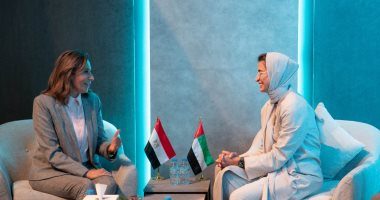 During the cultural summit in Abu Dhabi, the Egyptian Minister of Culture meets its Emirati counterpart