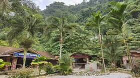 Malaysia .. Saving a movie crew of 30 people trapped in a rock cave