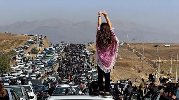 A woman is freedom of life … a picture that summarizes the anger of young people in Iran, “We are tired”