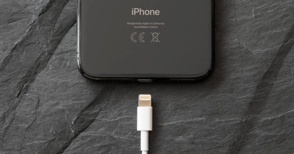 One charger to rule them all: Apple ditching the lightning cable