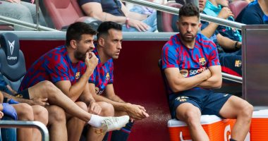 Pique and Alba, the first victims of the European farewell in Barcelona