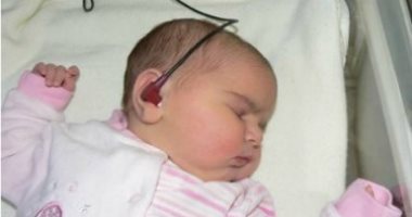 Strange facts about newborns, the most prominent of which are breathing and crying without tears