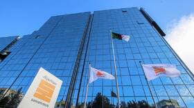 The Algerian “Sonatrach” signs new contracts with national and foreign companies