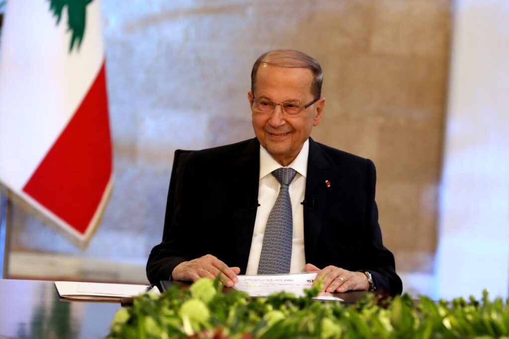 The Lebanese President confirms that he is about to sign a decree accepting the resignation of the government