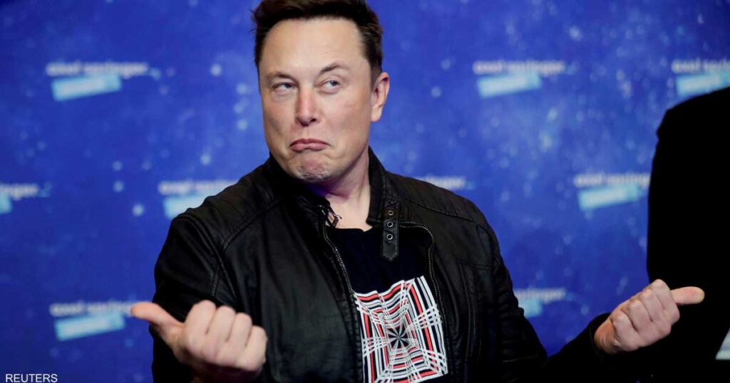 Elon Musk “takes revenge” .. the first decision after acquiring “Twitter”